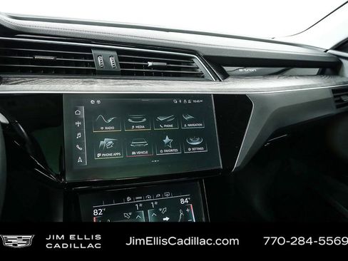 Used 2021 Audi e-tron Premium image 12