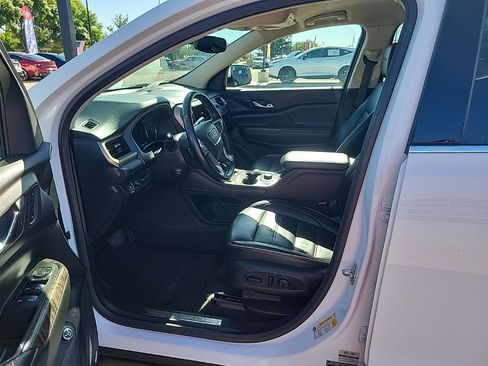 Used 2023 GMC Acadia Denali FWD image 10