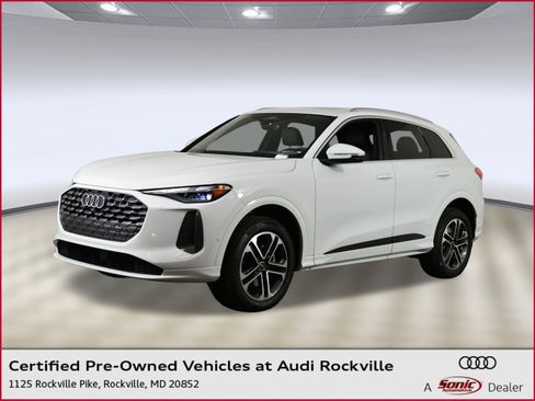 Certified 2025 Audi Q5 Premium w/ Convenience Package image 1