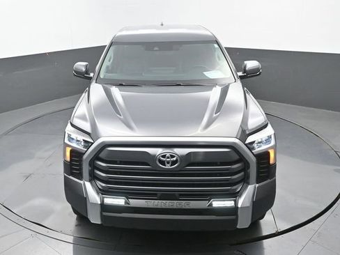 Used 2024 Toyota Tundra Limited AWD/4WD image 29