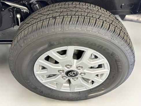 New 2026 Toyota Tacoma SR5 image 31