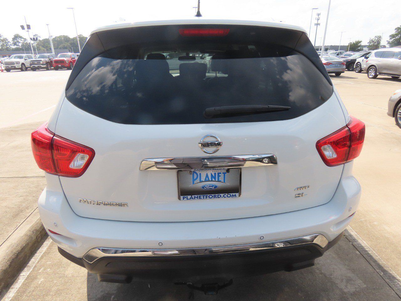Used 2017 Nissan Pathfinder SL AWD/4WD image 13