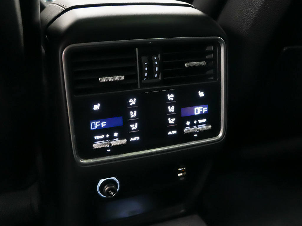Used 2019 Porsche Cayenne AWD/4WD image 19