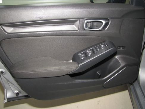 Certified 2025 Honda Civic Sport image 10