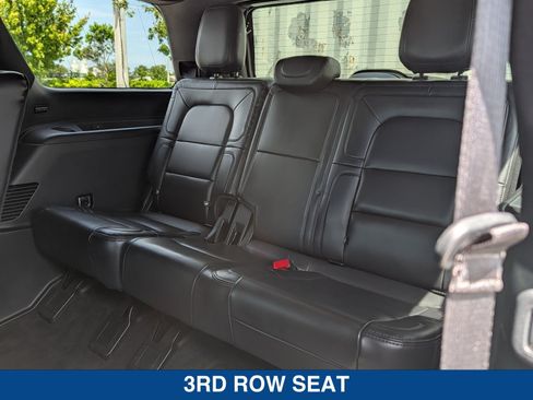 Used 2020 Lincoln Navigator Reserve RWD image 17