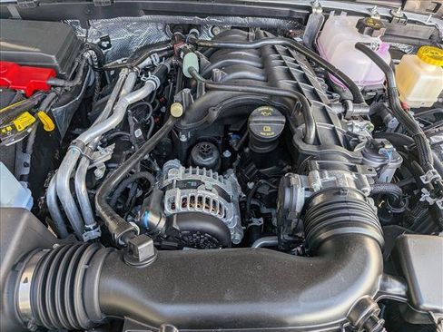 New 2026 Jeep Gladiator Sport AWD/4WD image 15