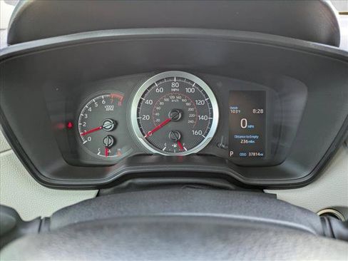 Used 2022 Toyota Corolla Cross LE AWD/4WD image 11