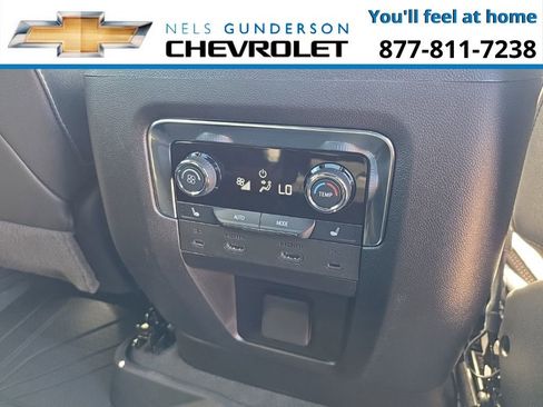 New 2026 Chevrolet Suburban High Country image 14