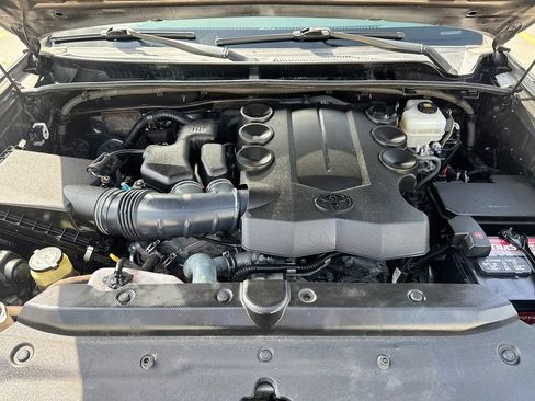 Used 2019 Toyota 4Runner SR5 Premium AWD/4WD image 37