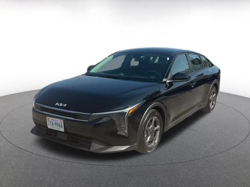 Used 2026 Kia K4 FWD image 6