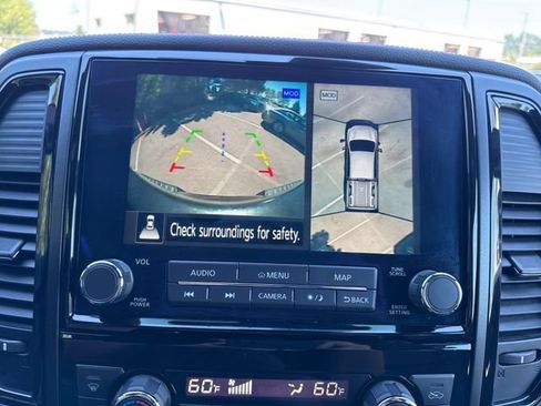 Used 2021 Nissan Titan PRO-4X w/ Pro-4x Convenience Package AWD/4WD image 18