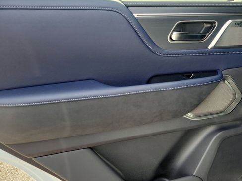 New 2026 INFINITI QX80 4WD image 10