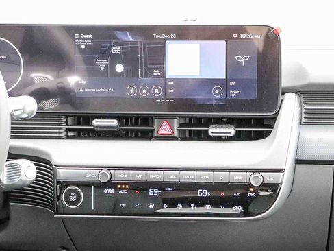 New 2026 Hyundai Ioniq 5 SEL image 15