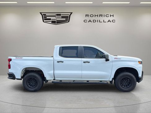 Used 2019 Chevrolet Silverado 1500 Custom Trail Boss w/ Custom Convenience Package AWD/4WD image 5