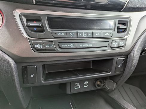 Certified 2024 Honda Passport EX-L image 18