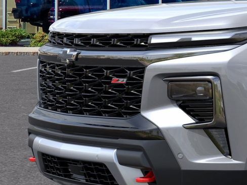 New 2026 Chevrolet Traverse Z71 w/ Enhanced Driving Package image 13