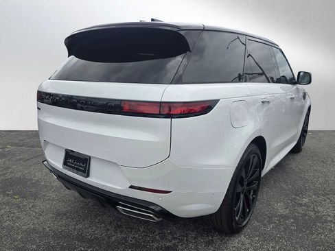 New 2026 Land Rover Range Rover Sport Dynamic SE AWD/4WD image 5