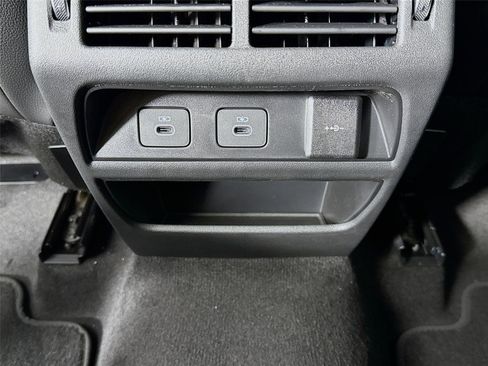 Used 2026 Land Rover Discovery Sport Landmark AWD/4WD image 28