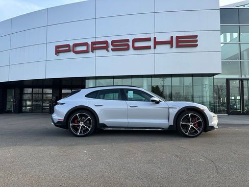 New 2025 Porsche Taycan 4S image 10