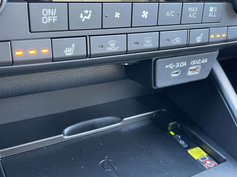 New 2026 Subaru Outback Limited image 18