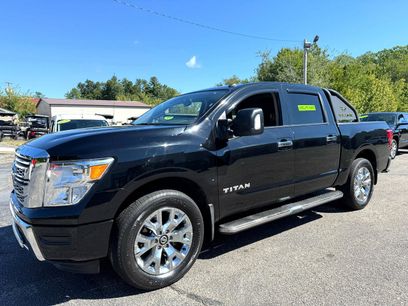 Used 2021 Nissan Titan SV w/ SV Convenience Package
