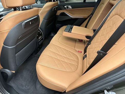 Certified 2025 BMW X5 M60i w/ Executive Package image 20