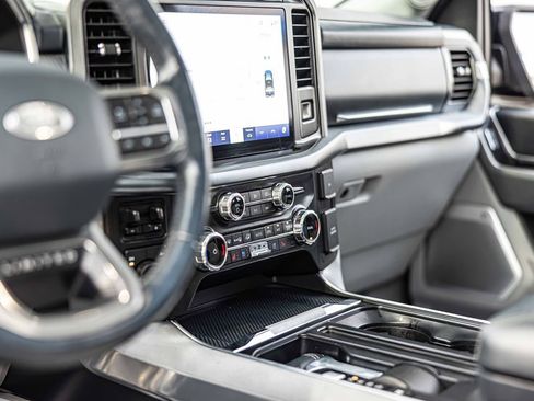 Used 2022 Ford F150 Limited image 23
