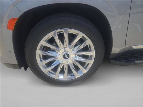 Used 2024 Cadillac Escalade Premium Luxury w/ Performance Package AWD/4WD image 24