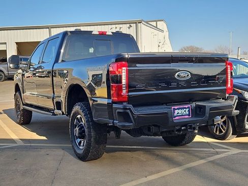 Used 2024 Ford F250 XLT w/ Black Appearance Package image 5