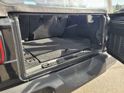 Used 2023 Jeep Wrangler Unlimited Sport AWD/4WD image 10