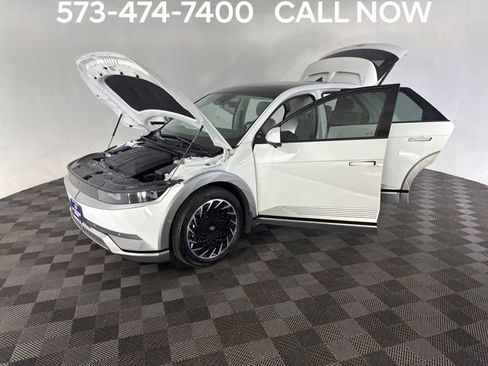 Used 2024 Hyundai Ioniq 5 Limited AWD/4WD image 11