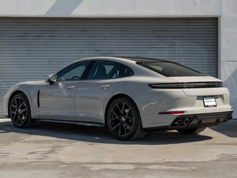 New 2026 Porsche Panamera RWD image 3