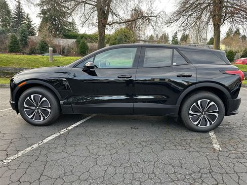 New 2025 Chevrolet Blazer EV LT image 2