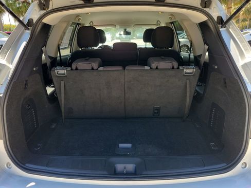 Used 2019 Nissan Pathfinder SV image 8