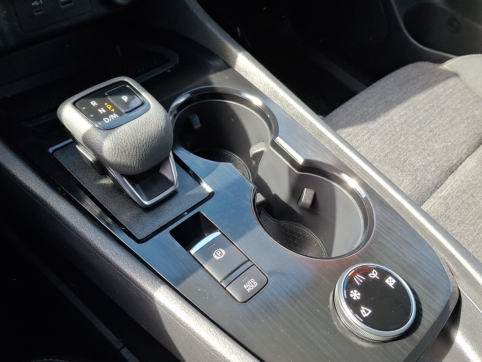 Used 2023 Nissan Rogue SV AWD/4WD image 14