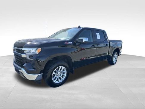 Used 2023 Chevrolet Silverado 1500 LT AWD/4WD image 14