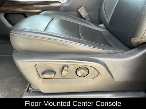 Used 2025 GMC Sierra 2500 SLT w/ SLT Convenience Package image 33