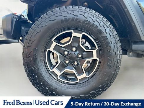 Used 2022 Jeep Gladiator Mojave w/ LED Lighting Group image 32