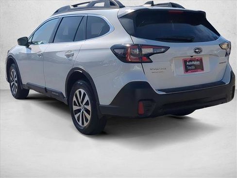 Used 2022 Subaru Outback Premium image 8