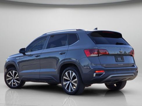 Used 2022 Volkswagen Taos SE w/ IQ.Drive SE Package AWD/4WD image 19