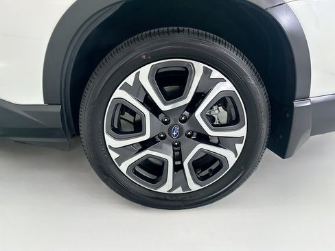 Used 2023 Subaru Ascent Limited AWD/4WD image 29