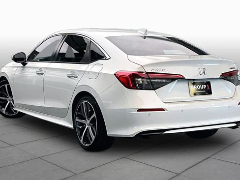 Used 2024 Honda Civic Touring image 12