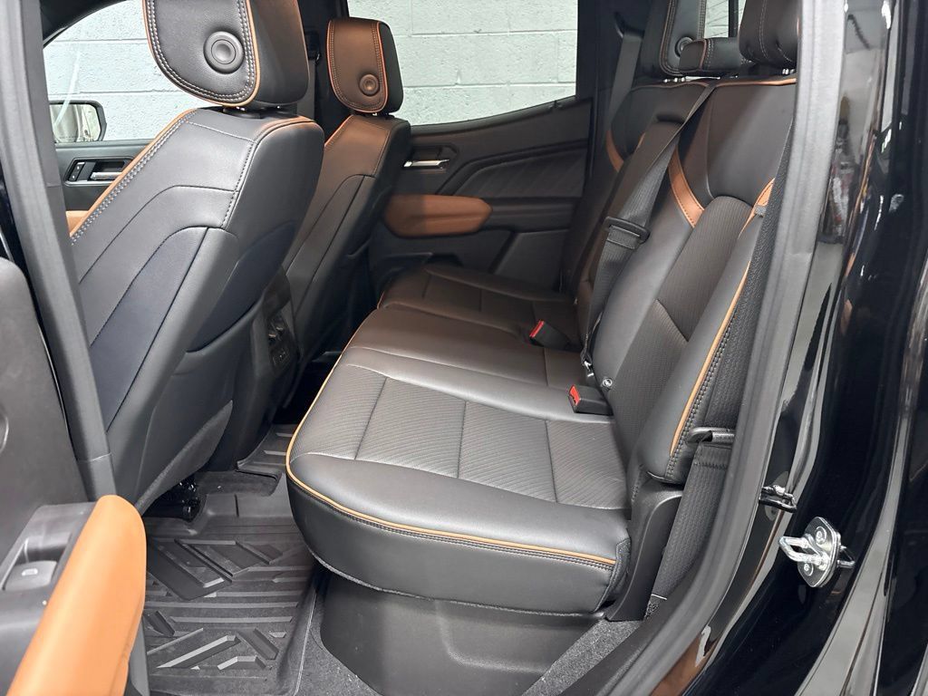 New 2026 GMC Canyon AT4 w/ Technology Plus Package AWD/4WD image 17