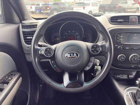 Used 2016 Kia Soul + w/ Eco Package FWD image 12