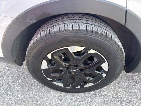 Used 2024 Kia Sorento S w/ Panoramic Sunroof Package image 22