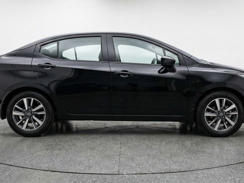 Used 2025 Nissan Versa SV FWD image 11