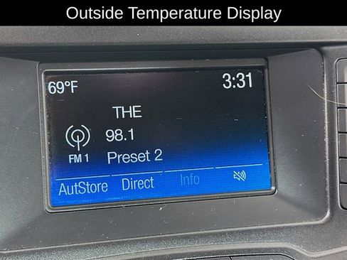 Used 2017 Ford Fusion SE FWD image 12