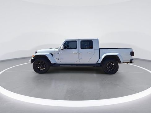 Used 2023 Jeep Gladiator Overland image 7
