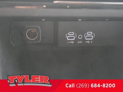 Used 2024 Jeep Wagoneer L Series II w/ Flexible Seating Group AWD/4WD image 33
