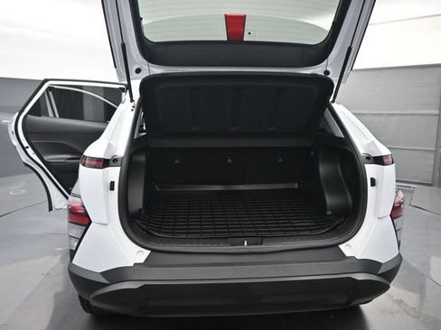 Used 2024 Hyundai Kona SEL AWD/4WD image 8